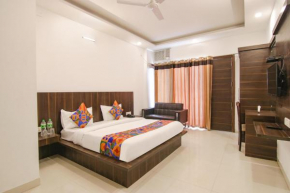 FabHotel Aerosky Inn - Nr Yashobhoomi Convention Centre